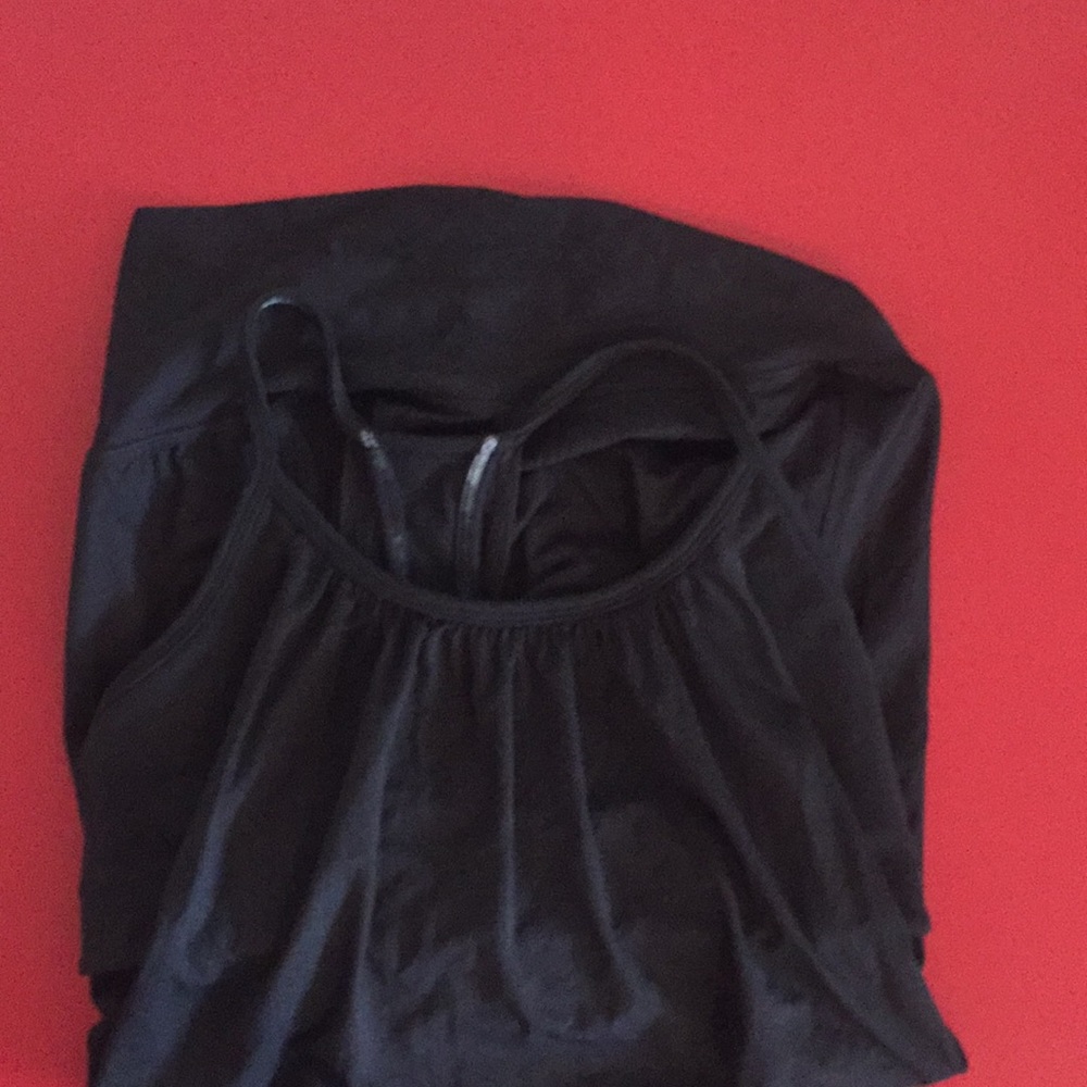 Lulu top with built in bra